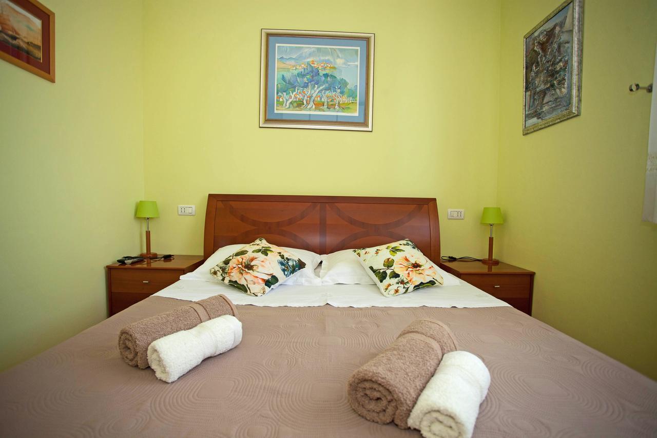 Apartment Pia Rovinj Exterior foto